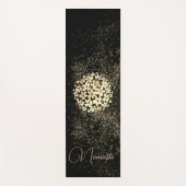 Gepersonaliseerde Gouden Bloemen Confetti op Brown Yogamat (Voorkant)