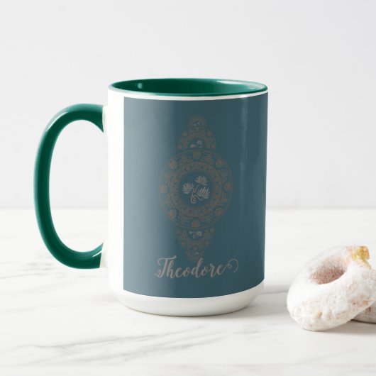 Gepersonaliseerde Gouden Rococo Lotus Siermandala Mok (Met donut)