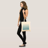 Gepersonaliseerde gradiënt ombre engel blauw tote bag (Voorkant (model))