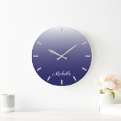 Gepersonaliseerde gradiënt ombre navy blue grote klok (Huis)