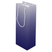 Gepersonaliseerde gradiënt ombre navy blue wijn cadeautas (Voorkant Gekanteld)