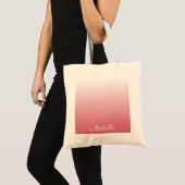 Gepersonaliseerde gradiënt ombre zalm roze tote bag (Voorkant (product))