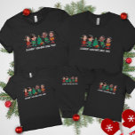 Gepersonaliseerde Grappige Gezichtsfoto Kerstelf T-shirt<br><div class="desc">Ga in de feestelijke geest met onze Familie en Vrienden Custom Elf Face Matching T-shirts voor Kerstmis! Personaliseer het T-shirt met schattige elf-design en voeg de gezichten van je familie toe om het uniek voor jou te maken. Dit shirt is ideaal voor familiefoto's of vakantiefoto's. Ideaal voor familiefeesten, groepsevenementen en...</div>