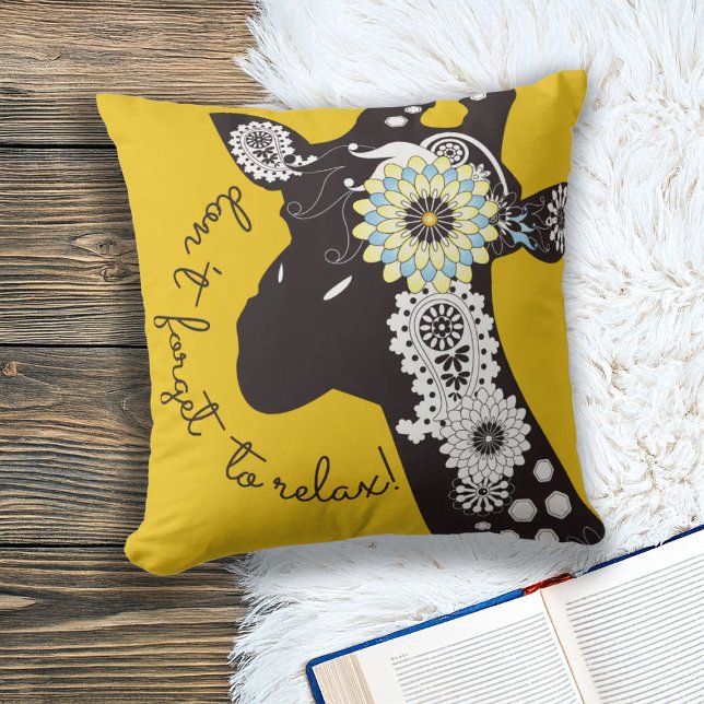 Gepersonaliseerde Grappige Paisley Giraffe Boho On Kussen (Creator heeft geüpload)