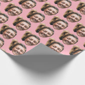 Gepersonaliseerde Grappige Roze Aangepaste Gezicht Cadeaupapier (Hoek)