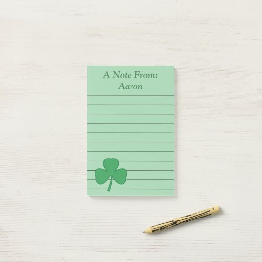 Gepersonaliseerde Green Shamrock Post merkt op Post-it® Notes (Op bureau)