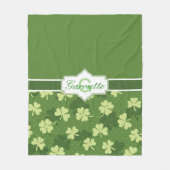 Gepersonaliseerde Green Shamrock St Patricks Day Fleece Deken (Voorkant)