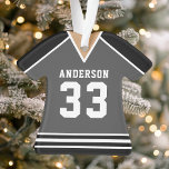 Gepersonaliseerde Grijs en Zwart Hockey Jersey Ornament<br><div class="desc">Vier je hockeyster met dit gepersonaliseerde grijs en zwart hockey jersey ornament. Perfect voor het herdenken van een speciaal seizoen,  speler of team. Pas het aan met een naam en nummer om een unieke aandenken te creëer.</div>