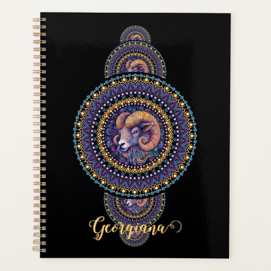 Gepersonaliseerde grillige Ram Siermandala Planner (Voorkant)