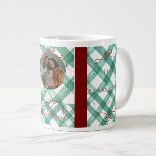 Gepersonaliseerde groene gingham kerst grote koffiekop (Voorkant rechts)