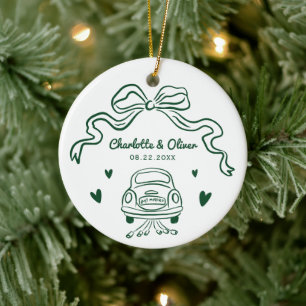 Gepersonaliseerde groene hand getrokken grillige b keramisch ornament