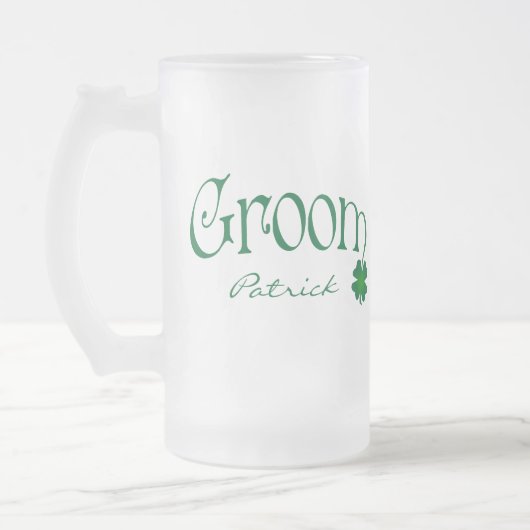 Gepersonaliseerde groene Shamrock Groom Beer Stein Matglas Bierpul (Links)