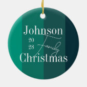 Gepersonaliseerde groene strepen familienaam Kerst Keramisch Ornament (Achterkant)