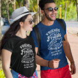 Gepersonaliseerde groep Friends Trip Cruising T-shirt<br><div class="desc">Dit ontwerp kan op het gebied worden gepersonaliseerd dat door de foto en/of tekst te veranderen wordt verstrekt. Of het kan worden aangepast door te klikken deze Sjabloon personaliseert en dan de klik te kiezen om verdere optie aan te passen en de kleur van de achtergrond te schrappen of te...</div>