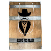 Gepersonaliseerde Groomsman Whiskey Barrel Medium Cadeauzakje (Achterkant)