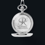 Gepersonaliseerde Groomsman's Naam en Monogram Horloge<br><div class="desc">Elegante zwart-wit gepersonaliseerde groomsman geschenken met gepersonaliseerd monogram in grijze elegante script lettertype stijl met groomsman's naam en titel in klassieke serif lettertype stijl op witte marmeren achtergrond. Ook perfect voor de beste man, vader van de bruid, bruidsmeisje, bruidsmeisje, bloem meisje, moeder van de bruid en meer. Let op: De...</div>