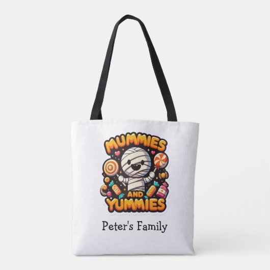 Gepersonaliseerde Halloween Pun Schattigee Mummy C Tote Bag (Achterkant)