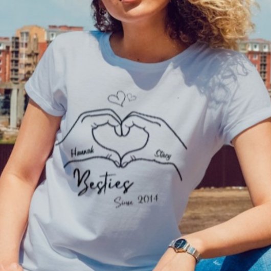 Gepersonaliseerde handen vormen hart vriendschap s t-shirt