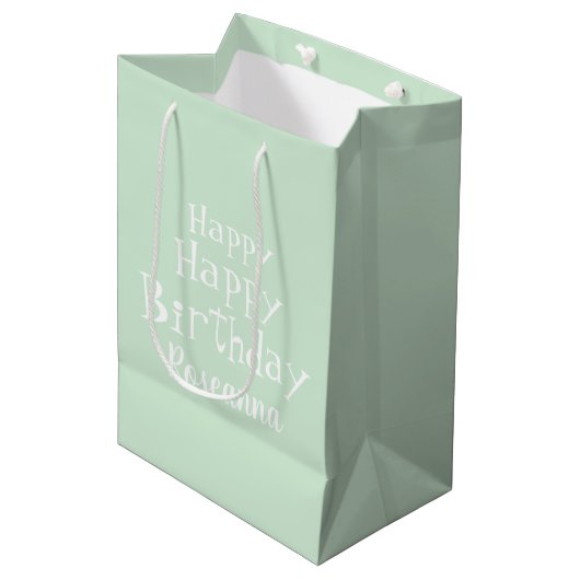 Gepersonaliseerde Happy Birthday Pastel Mint Green Medium Cadeauzakje (Voorkant Gekanteld)