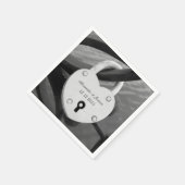 Gepersonaliseerde hart liefde slot foto bruiloft s servet (Hoek)