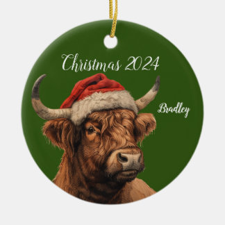 Gepersonaliseerde Highland Koe met Santa Pet Keramisch Ornament