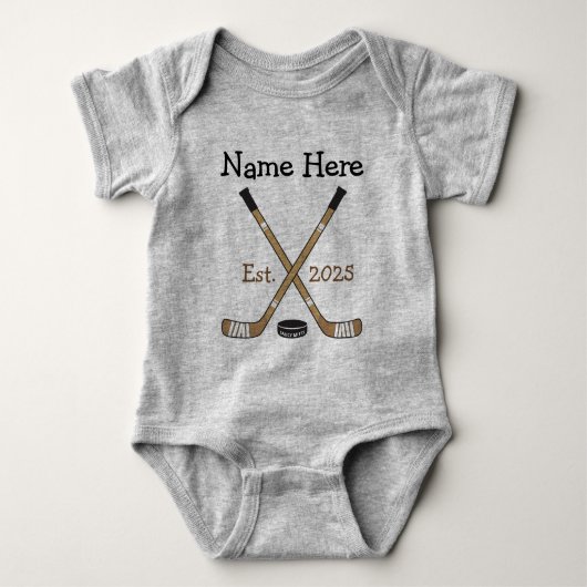 Gepersonaliseerde Hockey Baby Name Birth Year Gebo Romper (Voorkant)