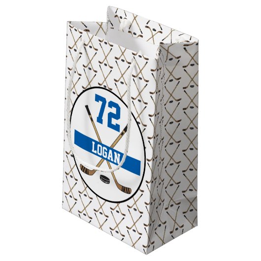 Gepersonaliseerde Hockey Speler Naam Nummer Blauwe Klein Cadeauzakje (Achterkant Gekanteld)