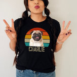 Gepersonaliseerde  Hond Custom Retro Pet Foto Tri-Blend Shirt<br><div class="desc">Vier je harige beste vriend met het gepersonaliseerde Dog Custom Retro Pet Photo Tri-Blend Shirt! Met een nostalgisch retro sunset-ontwerp in combinatie met een aangepaste foto van uw hond, kunt u uw shirt op een leuke en stijlvolle manier laten zien. Upload eenvoudig de foto van uw huisdier en personaliseer deze...</div>