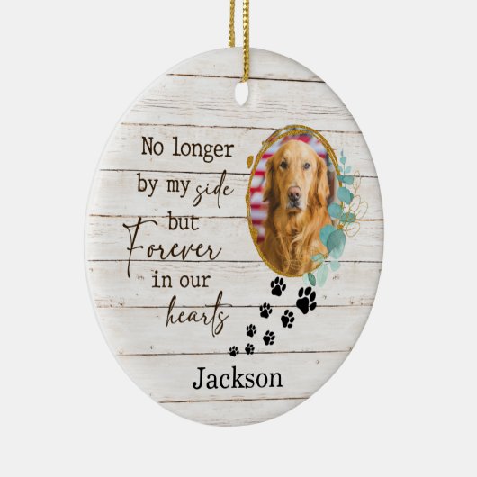 Gepersonaliseerde hond Memorial Paw Prints Foto Keramisch Ornament (Rechts)