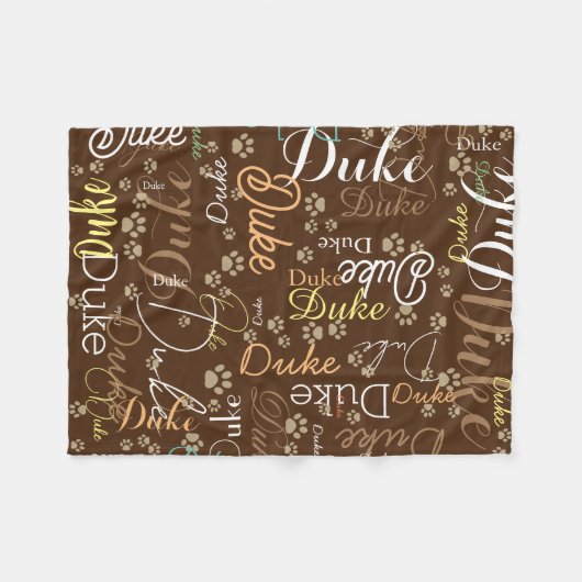 Gepersonaliseerde hondennaam en poten helemaal bru fleece deken (Voorkant (Horizontaal))