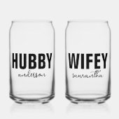 Gepersonaliseerde Hubby & Wifey Naam Blikvorm Glas (Voorkant)