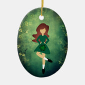 Gepersonaliseerde Ierse Dans Bruin Haar Kerstmis Keramisch Ornament (Voorkant)