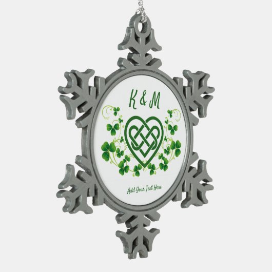 Gepersonaliseerde Ierse Keltische Liefdesknoop Tin Sneeuwvlok Ornament (Links)