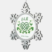 Gepersonaliseerde Ierse Keltische Liefdesknoop Tin Sneeuwvlok Ornament (Rechts)