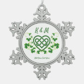 Gepersonaliseerde Ierse Keltische Liefdesknoop Tin Sneeuwvlok Ornament (Voorkant)