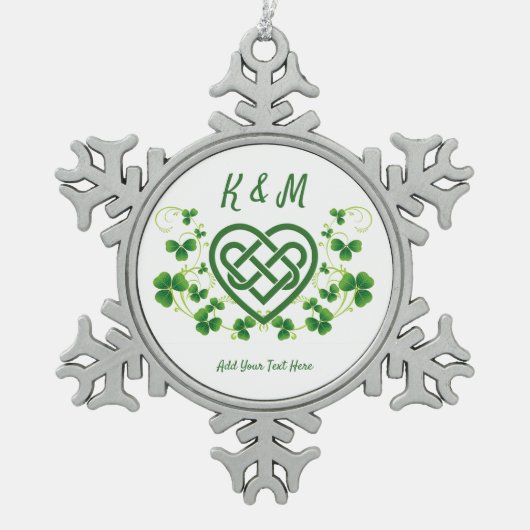 Gepersonaliseerde Ierse Keltische Liefdesknoop Tin Sneeuwvlok Ornament (Voorkant)