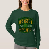 Gepersonaliseerde Ierse Pub Sign St Patricks Day T-shirt (Voorkant)