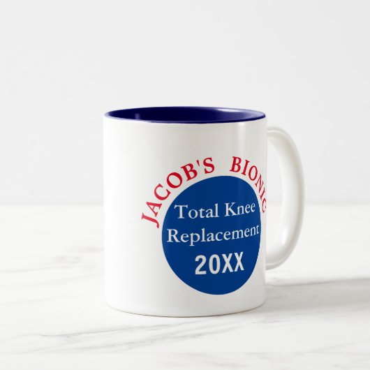 Gepersonaliseerde I'm Bionic (knievervanging) mok (Voorkant rechts)