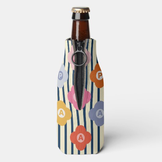 Gepersonaliseerde Initiaal Bloemen Strepen Multico Flesjeskoeler (Fles Achterkant)