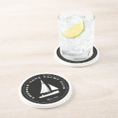 Gepersonaliseerde jachtclub. Aangepaste zeilboot Zandsteen Onderzetter (Zijkant)