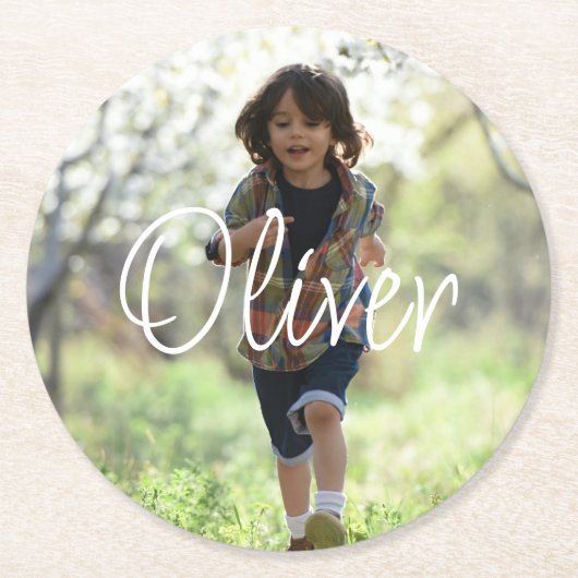 Gepersonaliseerde jongens foto verjaardag schattig ronde kartonnen onderzetter (Voorkant)