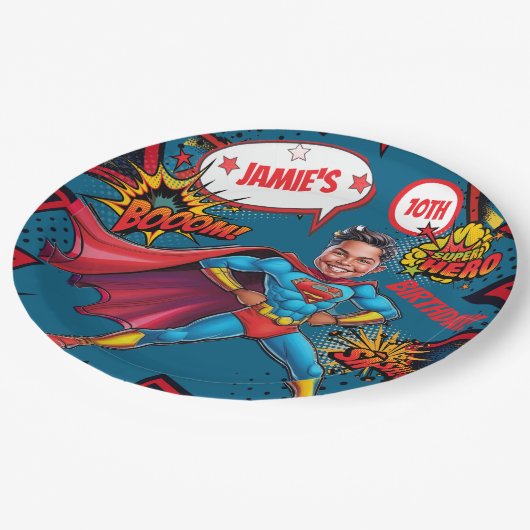 Gepersonaliseerde jongens 'superheld karikatuur papieren bordje (Gekanteld)