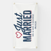 Gepersonaliseerde Just Married Car Banner (Verticaal)