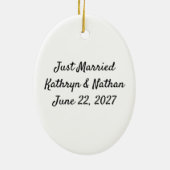 Gepersonaliseerde Just Married Couple Art Keramisch Ornament (Achterkant)