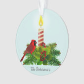 Gepersonaliseerde kardinaal en kaars op lichtblauw ornament (voorkant)