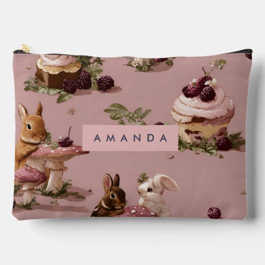 Gepersonaliseerde Kawaii Bunny & Berry Cupcake Pat Etui (Voorkant)