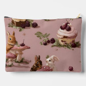 Gepersonaliseerde Kawaii Bunny & Berry Cupcake Pat Etui (Achterkant)