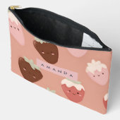 Gepersonaliseerde Kawaii Chocolade Aardbei Patroon Etui (Open)