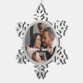 Gepersonaliseerde Kerst Familie Aangepaste Fototek Tin Sneeuwvlok Ornament (Rechts)
