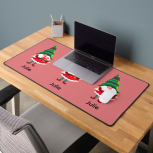 Gepersonaliseerde kerst Gnome met een geschenkdoos Bureaumat
